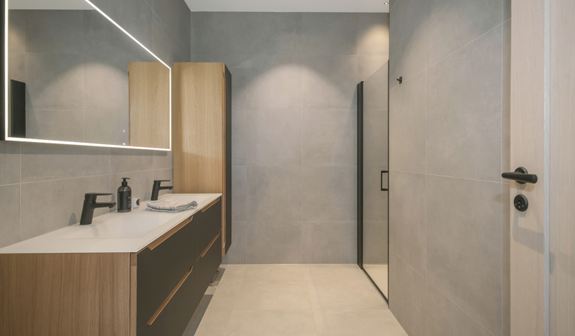 Bad og små byggeoppdrag